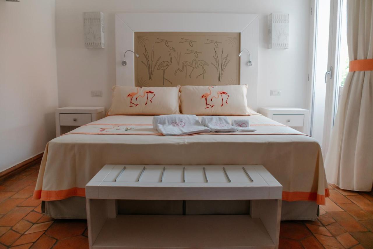 Rooms Apartaments Santa Teresa カーポ・テスタ エクステリア 写真