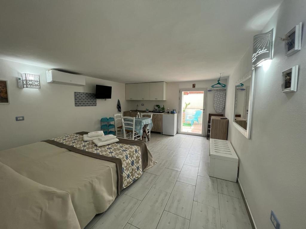 Rooms Apartaments Santa Teresa カーポ・テスタ エクステリア 写真